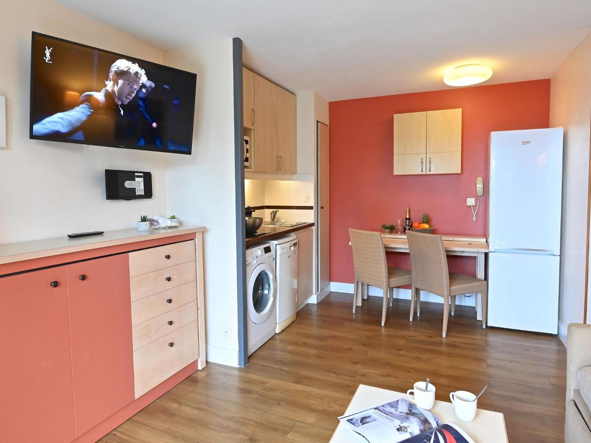 Apartment Village Cap Esterel - Le Village-81 By Interhome Сен-Рафаель Екстер'єр фото