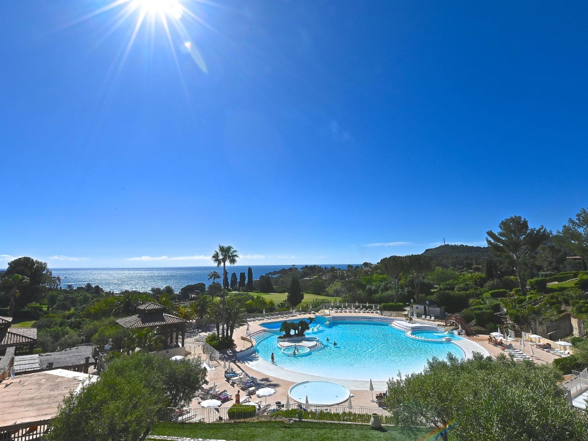 Apartment Village Cap Esterel - Le Village-81 By Interhome Сен-Рафаель Екстер'єр фото