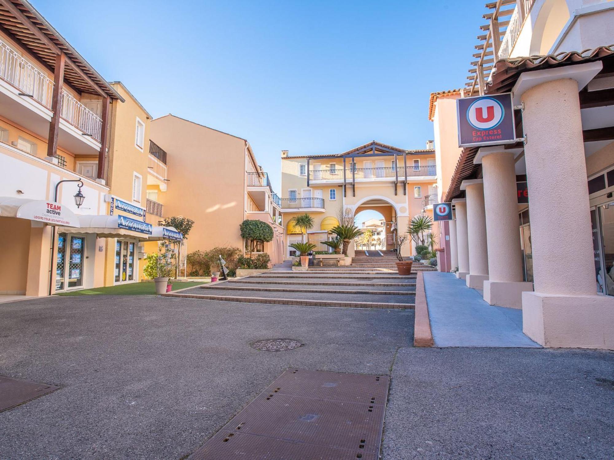 Apartment Village Cap Esterel - Le Village-81 By Interhome Сен-Рафаель Екстер'єр фото