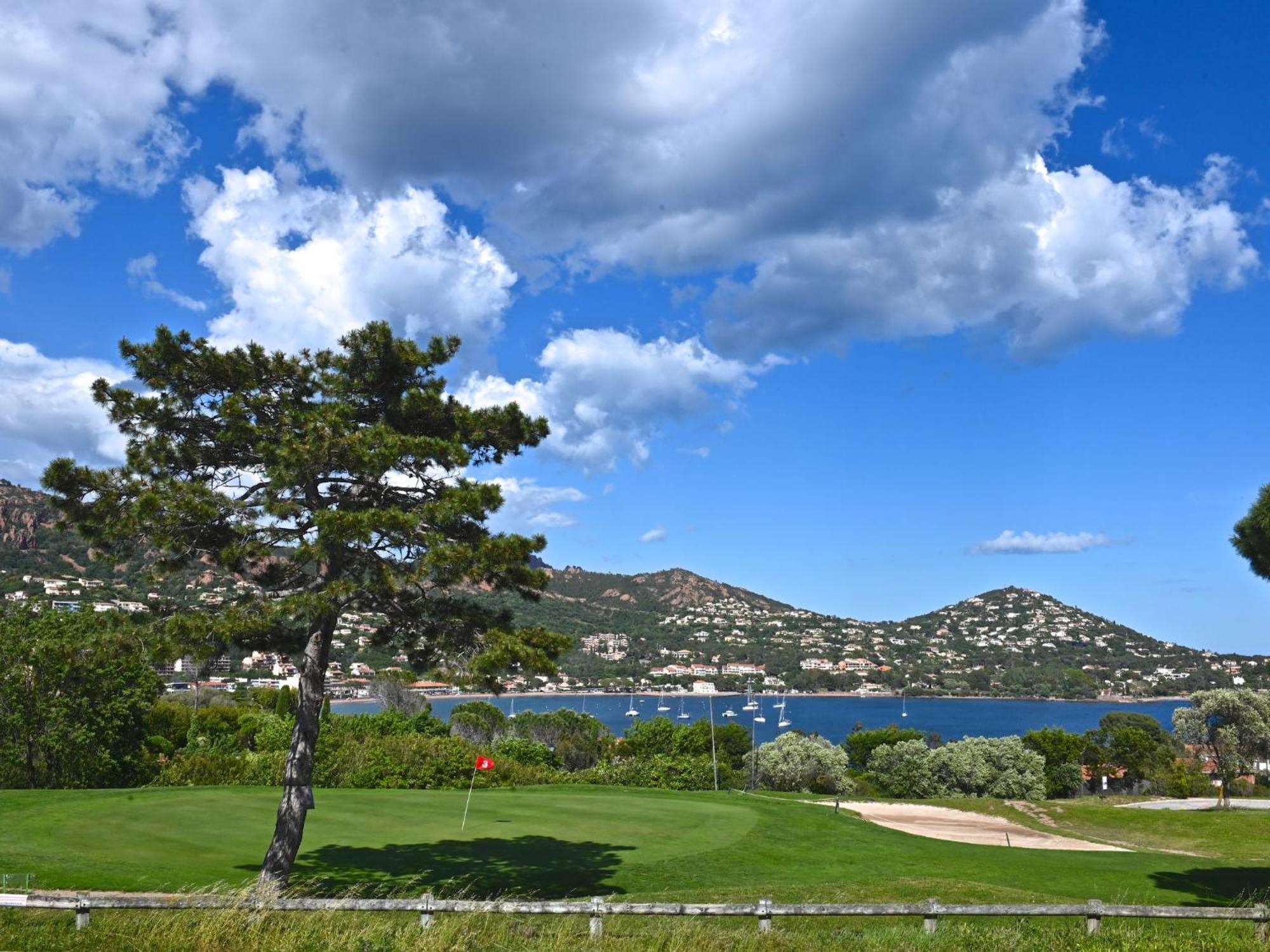 Apartment Village Cap Esterel - Le Village-81 By Interhome Сен-Рафаель Екстер'єр фото